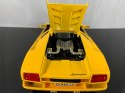 LAMBORGHINI DIABLO yellow MODEL METAL WELLY 1:24