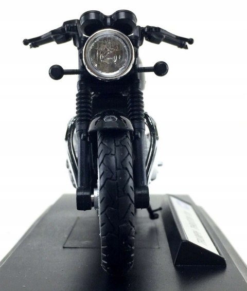 TRIUMPH Thruxton 1200 motocykl model 1:18 Welly TRIUMPH Thruxton 1200 motocykl model 1:18 Welly