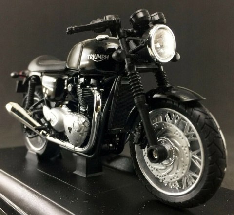 TRIUMPH Thruxton 1200 motocykl model 1:18 Welly TRIUMPH Thruxton 1200 motocykl model 1:18 Welly