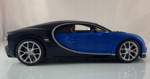 BUGATTI Chiron 1:18 blue model BBurago 11040 BUGATTI Chiron 1:18 blue model BBurago 11040