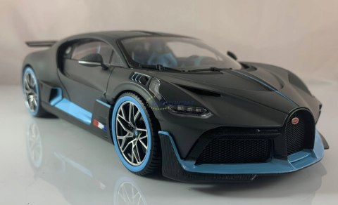 BUGATTI Divo 1:18 supercar model BBurago 11045 BUGATTI Divo 1:18 supercar model BBurago 11045
