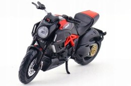 DUCATI Diavel carbon podstawka model 1:18 Maisto