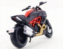 DUCATI Diavel carbon podstawka model 1:18 Maisto