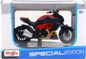 DUCATI Diavel carbon podstawka model 1:18 Maisto