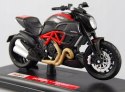 DUCATI Diavel carbon podstawka model 1:18 Maisto