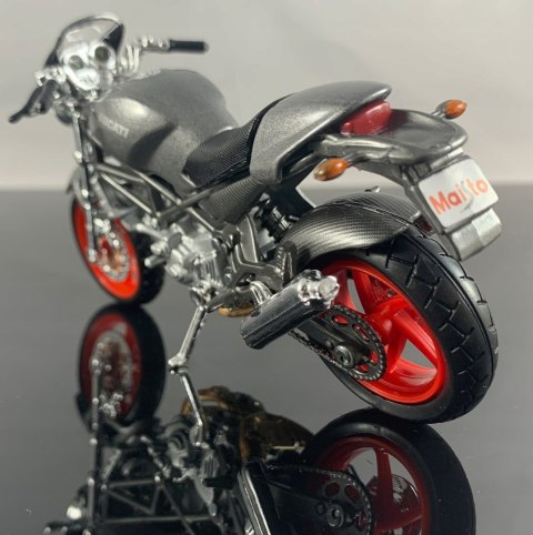 DUCATI Monster S4 na podstawce model 1:18 Maisto DUCATI Monster S4 na podstawce model 1:18 Maisto