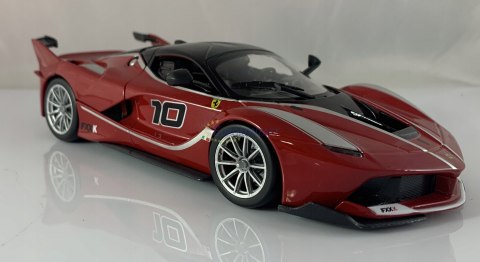 FERRARI FXX K #10 red model Bburago 26301 1:24 FERRARI FXX K #10 red model Bburago 26301 1:24