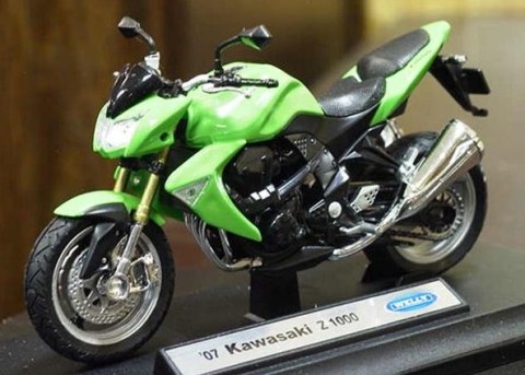 KAWASAKI Z 1000 2007 model motocykl 1:18 Welly KAWASAKI Z 1000 2007 model motocykl 1:18 Welly