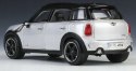 MINI Countryman silver/black model Maisto 31273