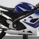 SUZUKI GSX R1000 na podstawce model 1:18 Maisto