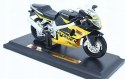 SUZUKI GSX R600 na podstawce model 1:18 Maisto