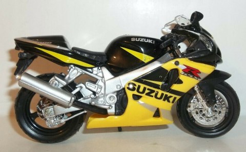 SUZUKI GSX R600 na podstawce model 1:18 Maisto SUZUKI GSX R600 na podstawce model 1:18 Maisto