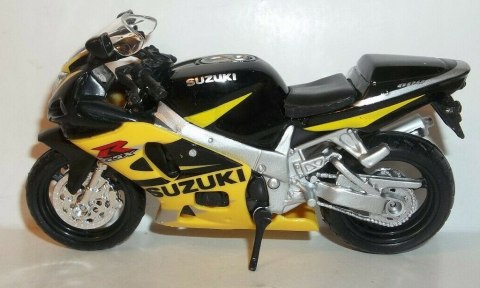 SUZUKI GSX R600 na podstawce model 1:18 Maisto SUZUKI GSX R600 na podstawce model 1:18 Maisto
