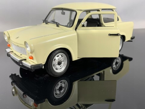 TRABANT 601 S De luxe model metal Welly 1:24 TRABANT 601 S De luxe model metal Welly 1:24