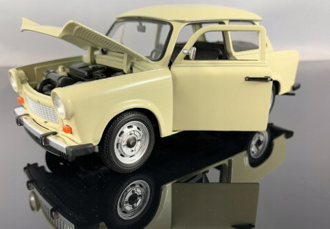 TRABANT 601 S De luxe model metal Welly 1:24 TRABANT 601 S De luxe model metal Welly 1:24